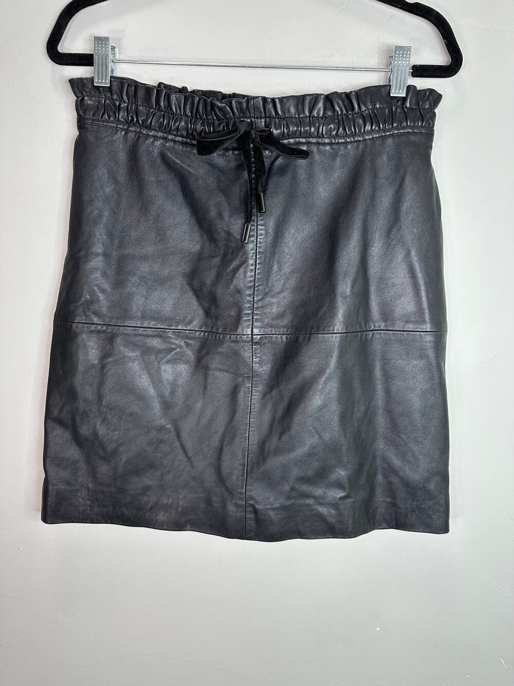 1.2.3 UN DEUX TROIS Women’s Black Sheepskin Drawstring Skirt size 38 US Medium